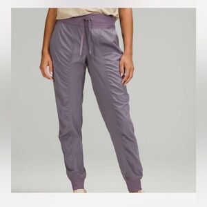 Lululemon dance studio jogger